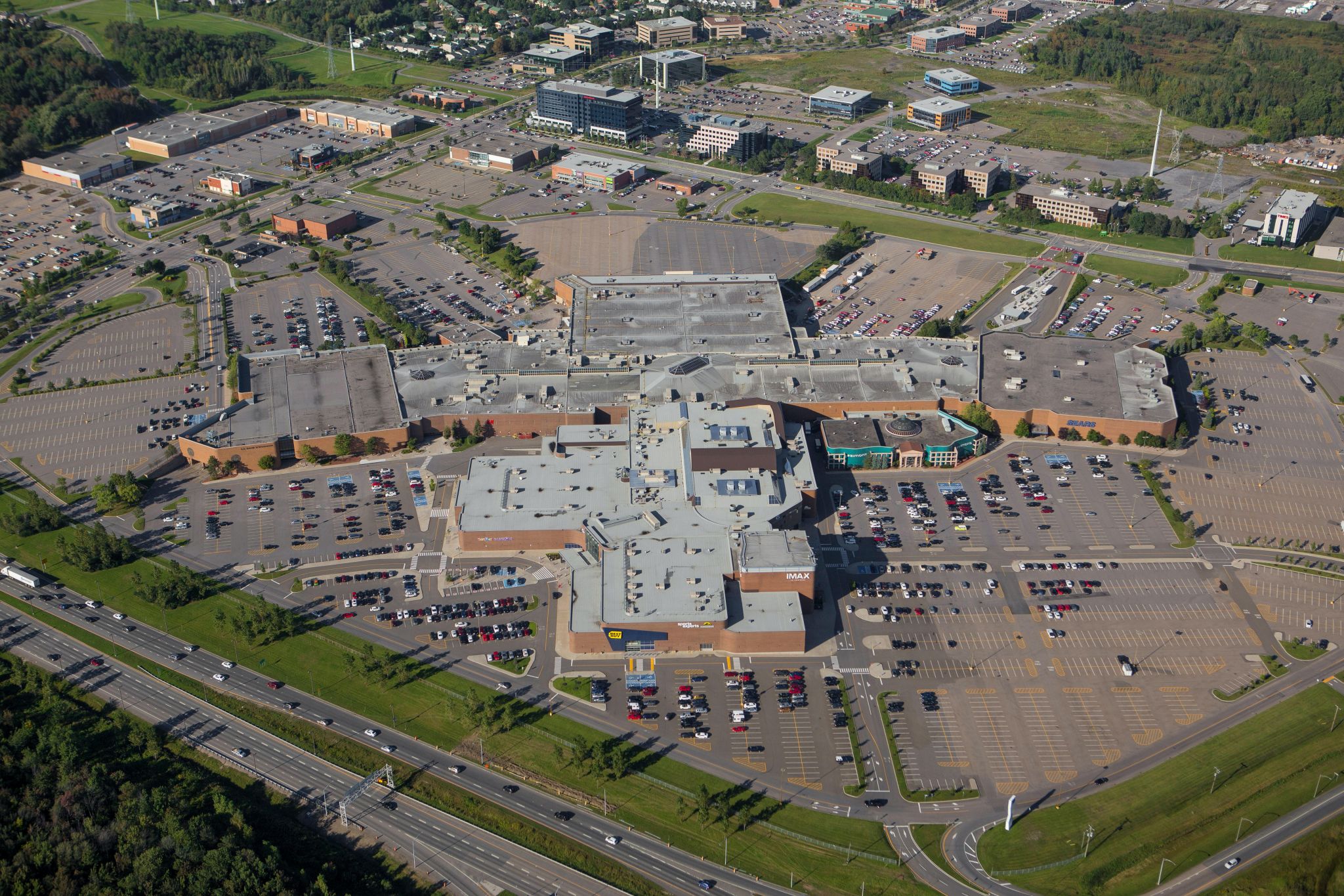 Galeries de la Capitale sold to Primaris REIT for $290 million
