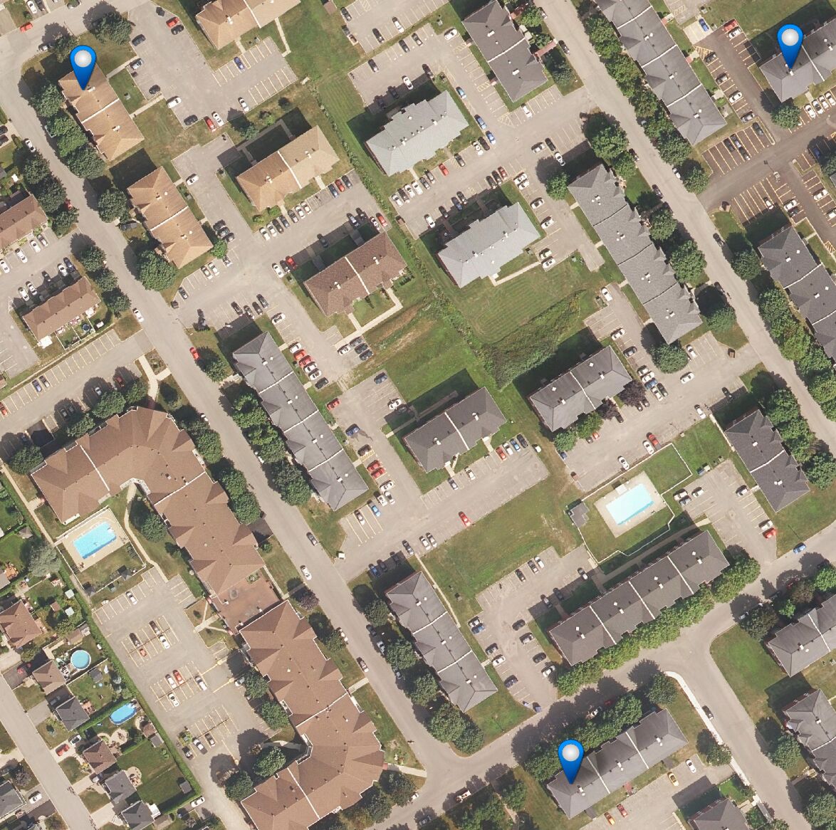 Three residential buildings with 24 units sold for $3.425 million in Quebec City